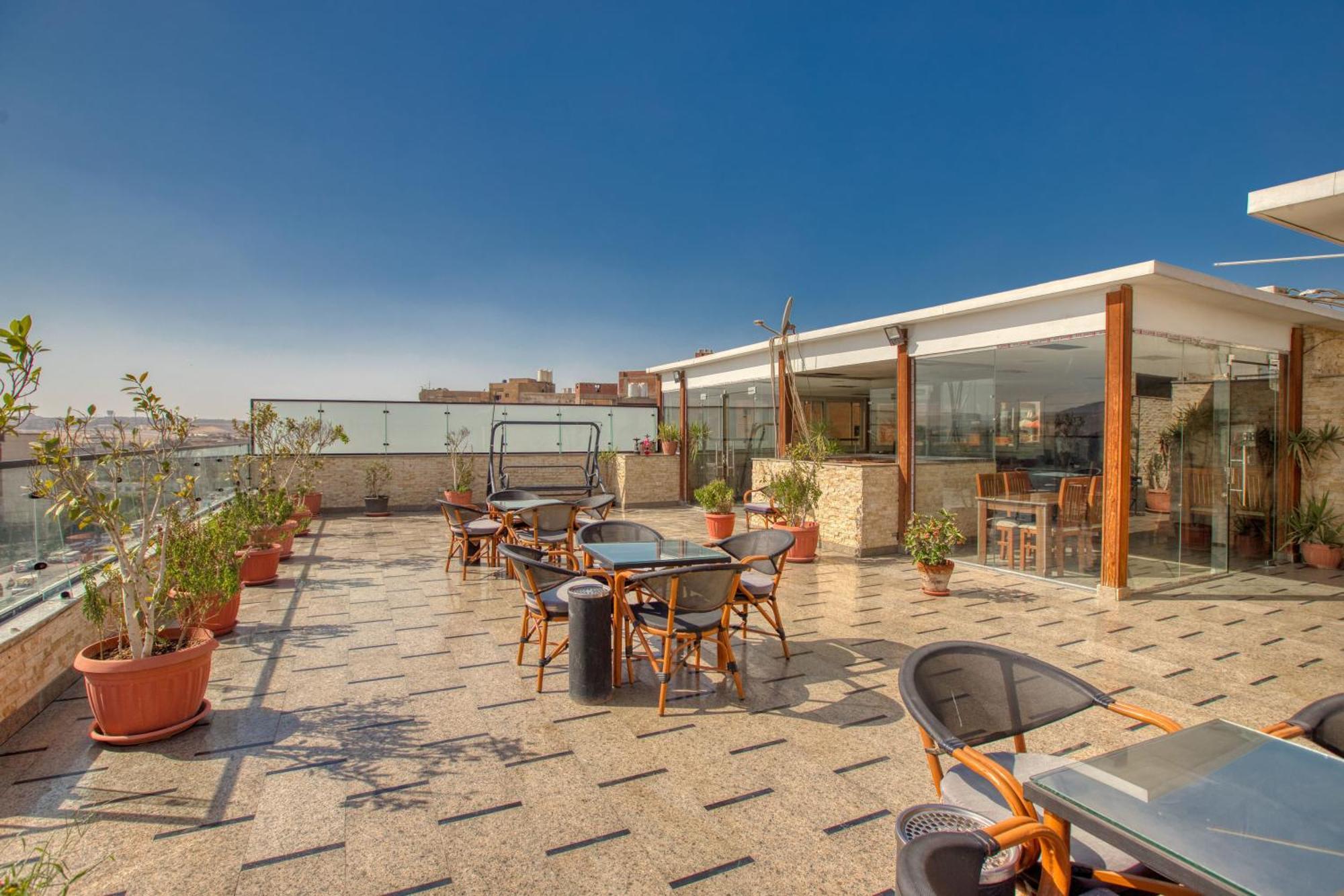 New Top Pyramids Hotel Kairo Bagian luar foto