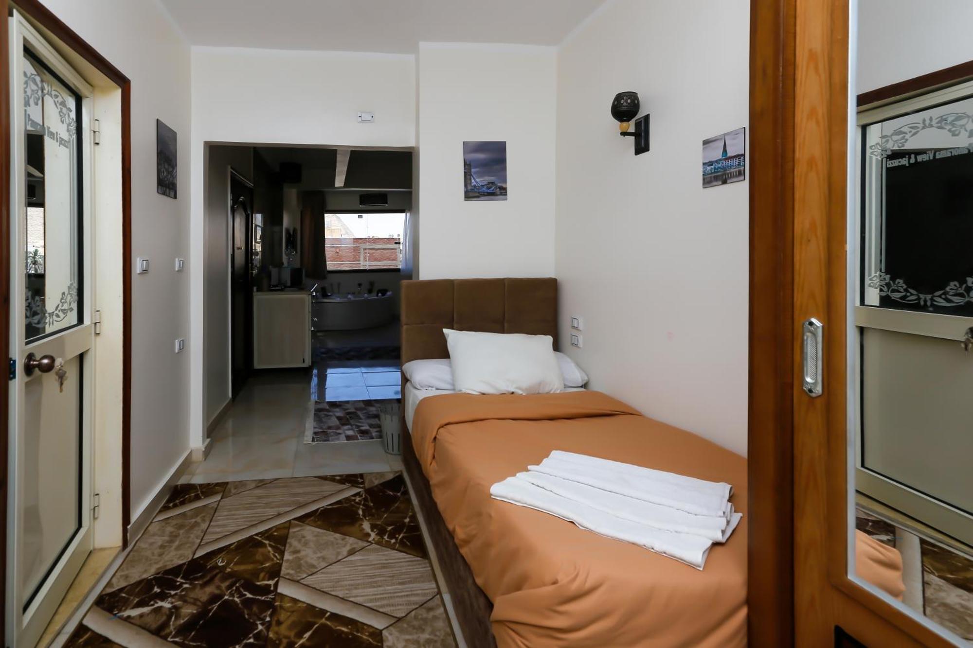 New Top Pyramids Hotel Kairo Bagian luar foto